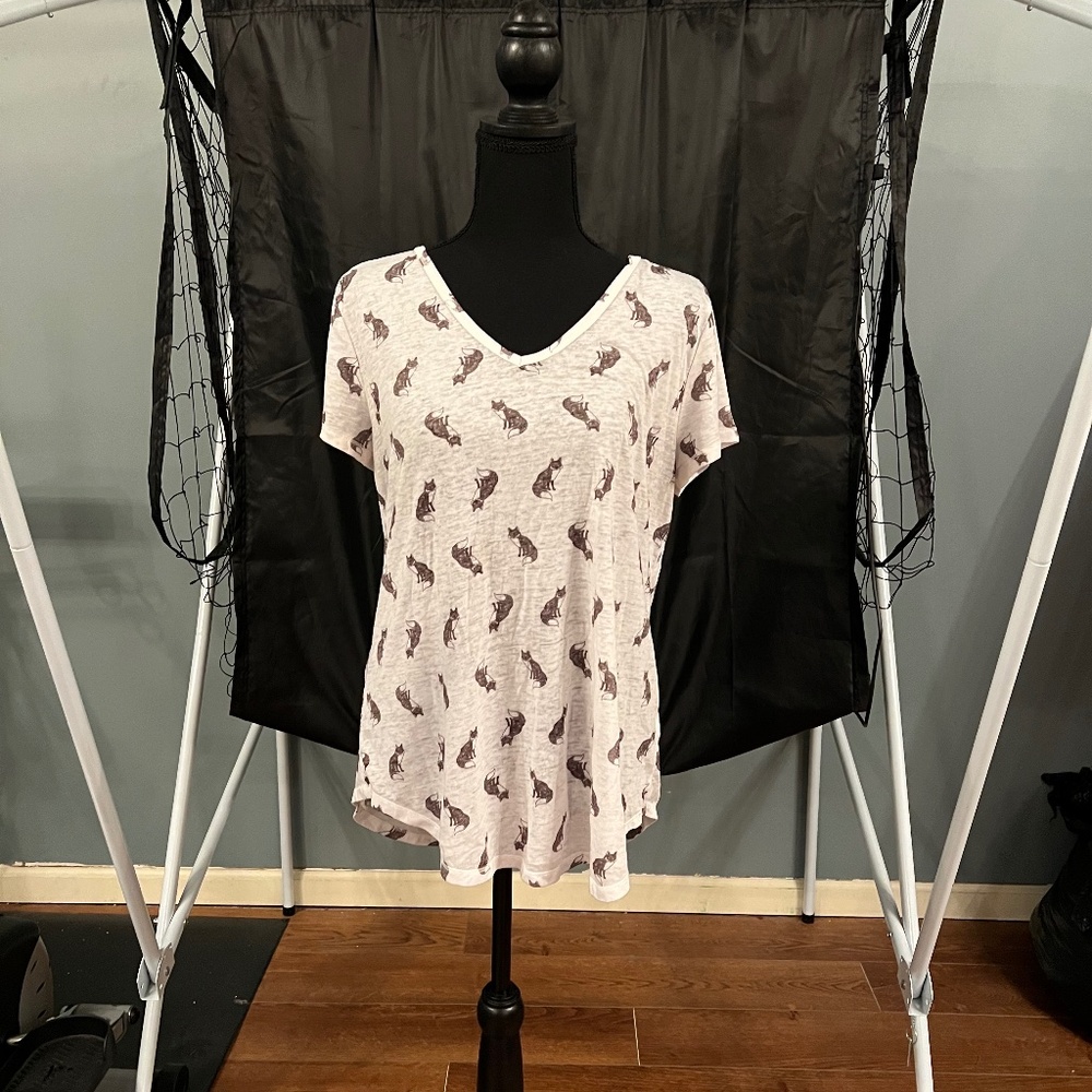 MUDD v-neck tshirt with fox details size xl